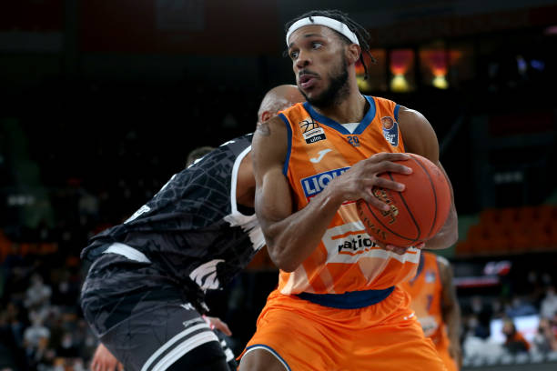 持阵容活力 持阵容活力