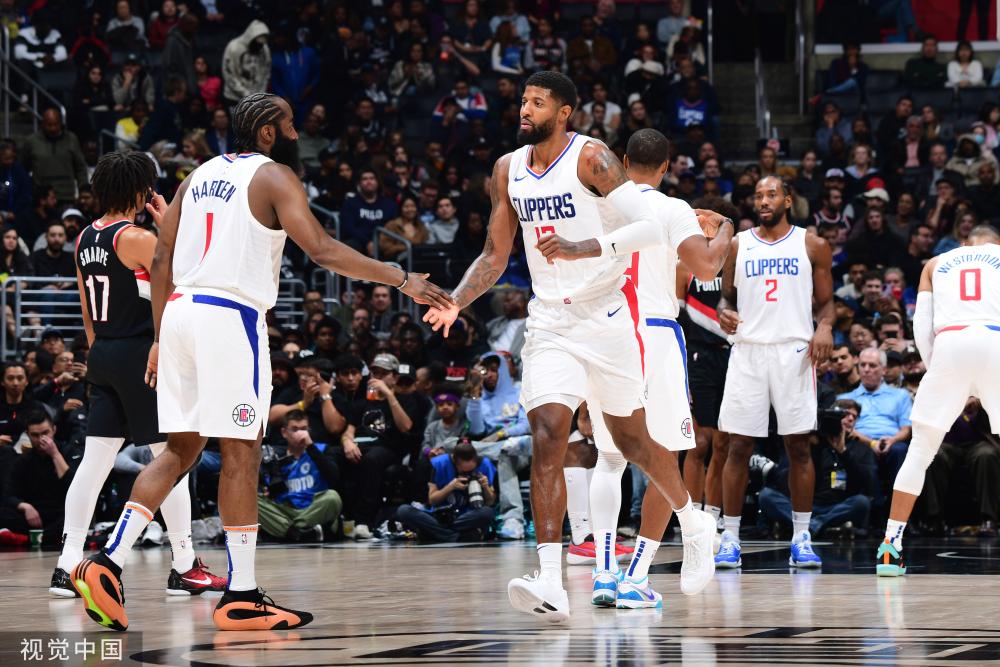 一位来自青 一位来自青